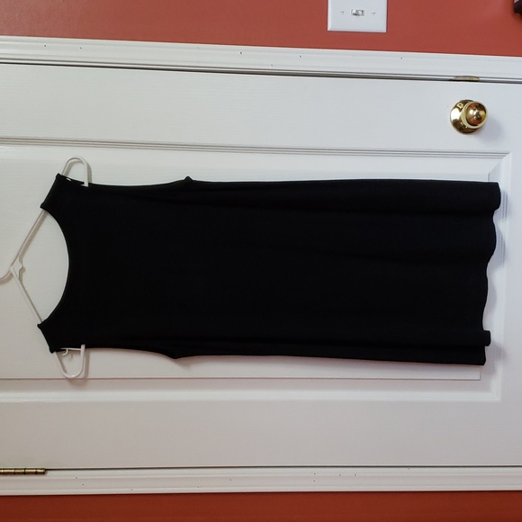 Antistar Dress - Picture 2 of 7